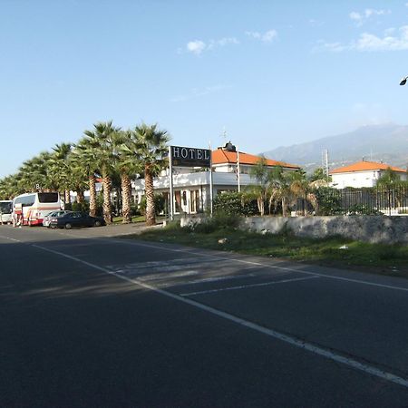 King'S House Hotel Resort Mascali Exterior foto