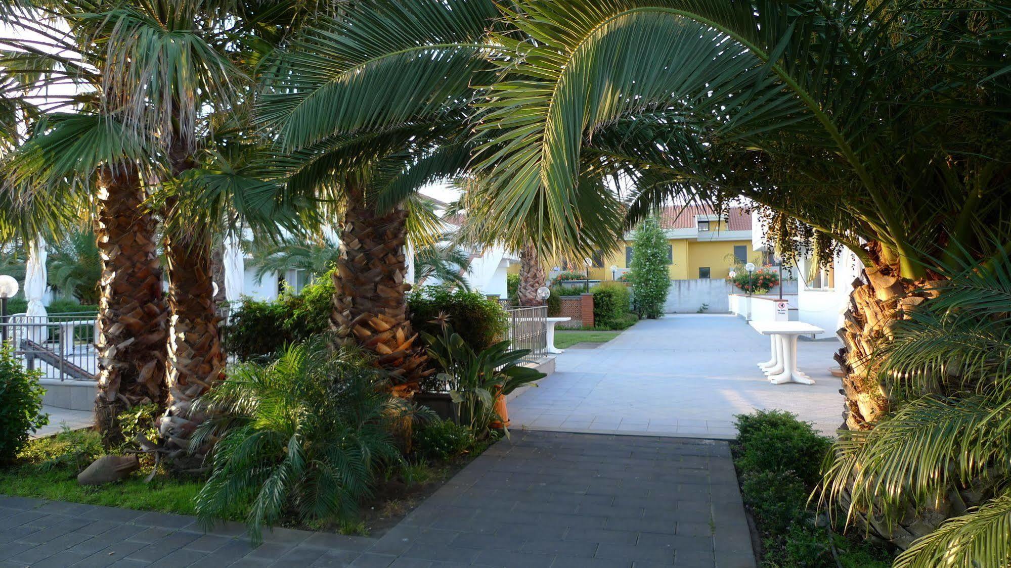 King'S House Hotel Resort Mascali Exterior foto